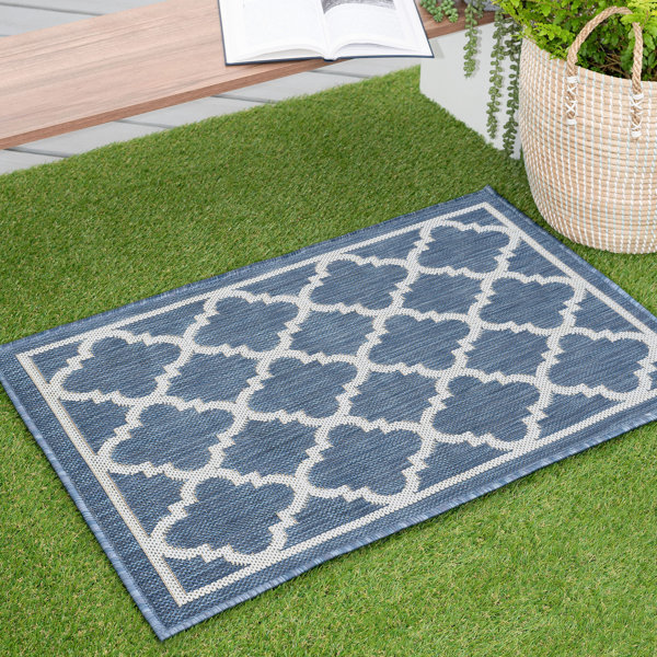 Three Posts™ Danesfield Geometric Flatweave Indoor / Outdoor Area Rug